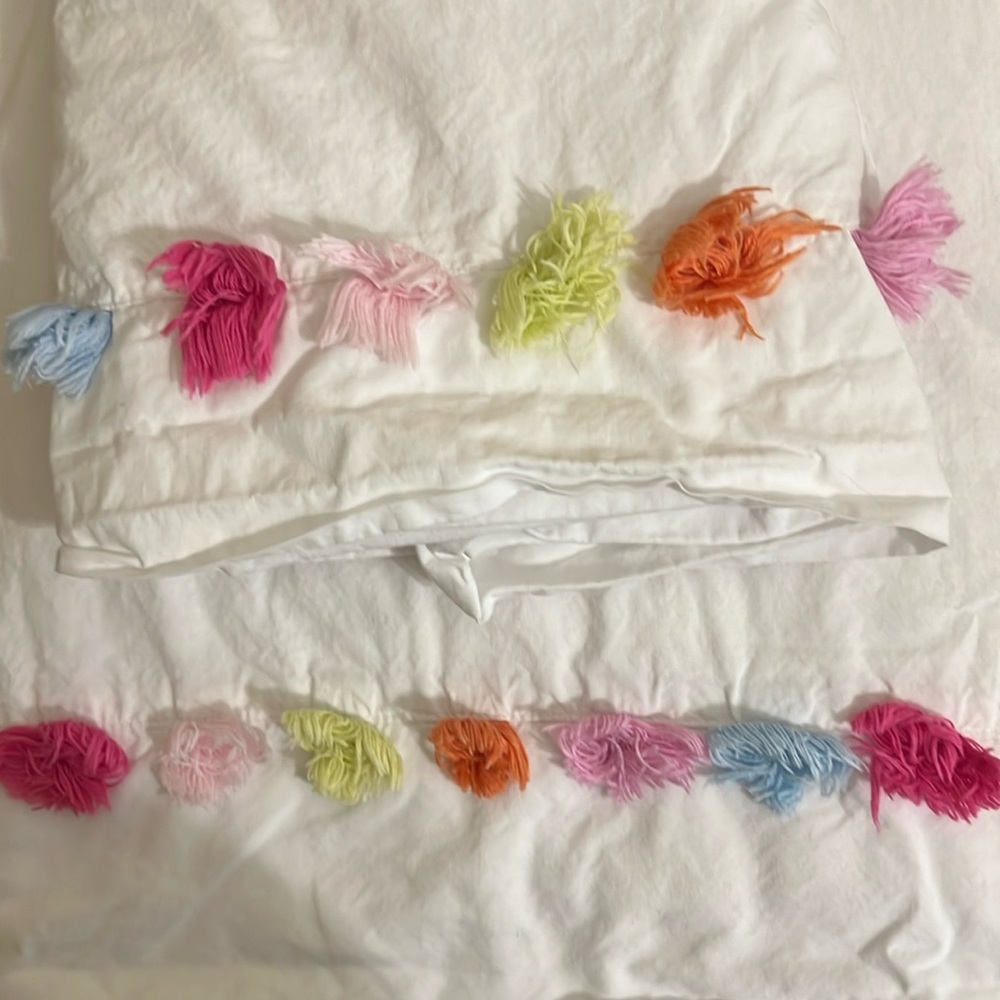 Pottery Barn Tassel Sheet Set